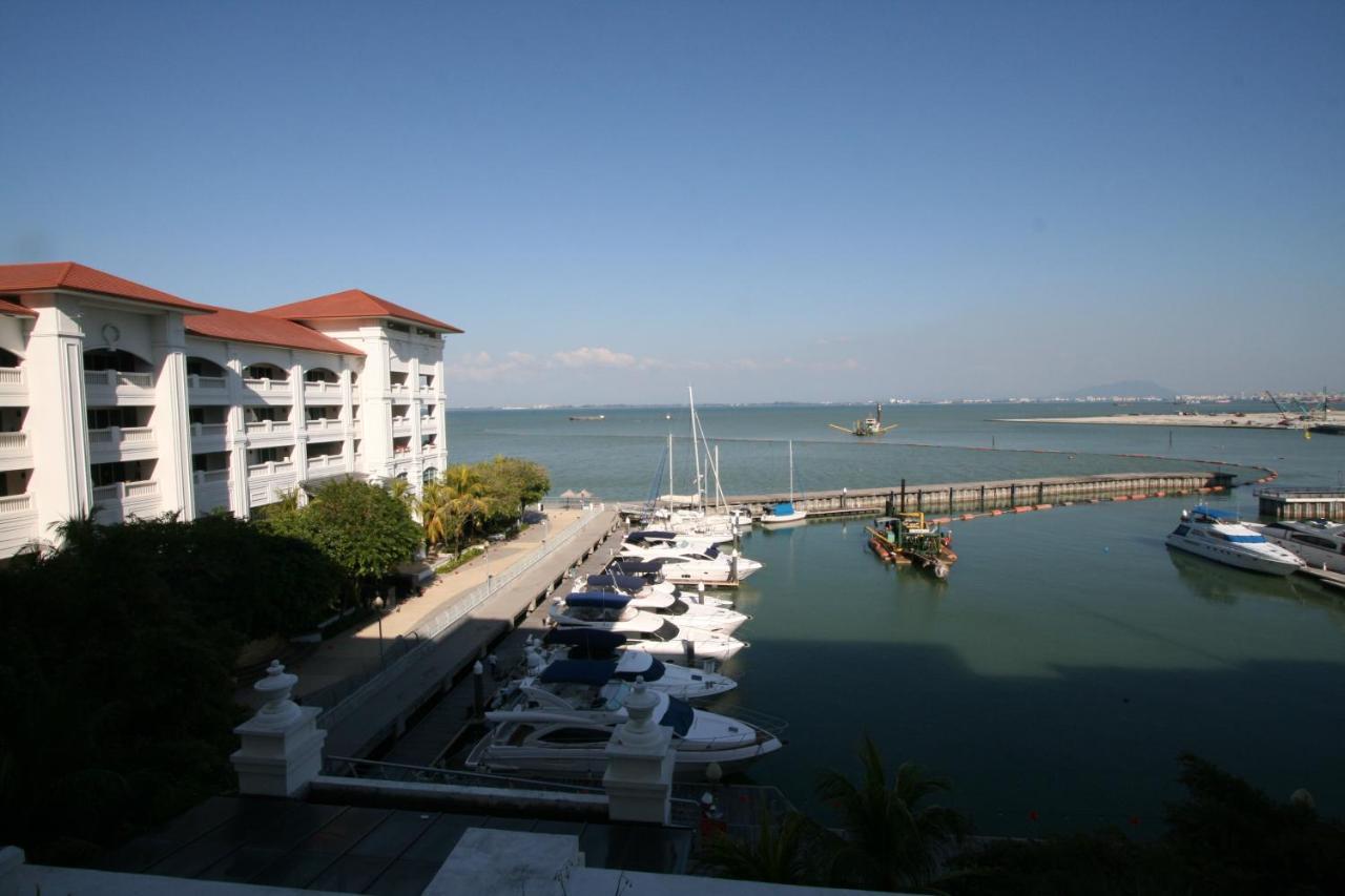 Profolio @ Straits Quay Aparthotel Tanjung Tokong Exterior photo