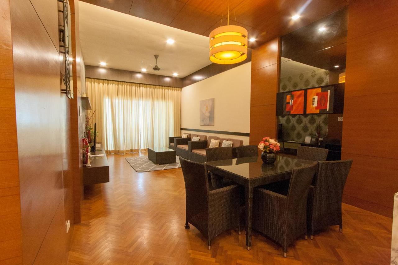 Profolio @ Straits Quay Aparthotel Tanjung Tokong Exterior photo